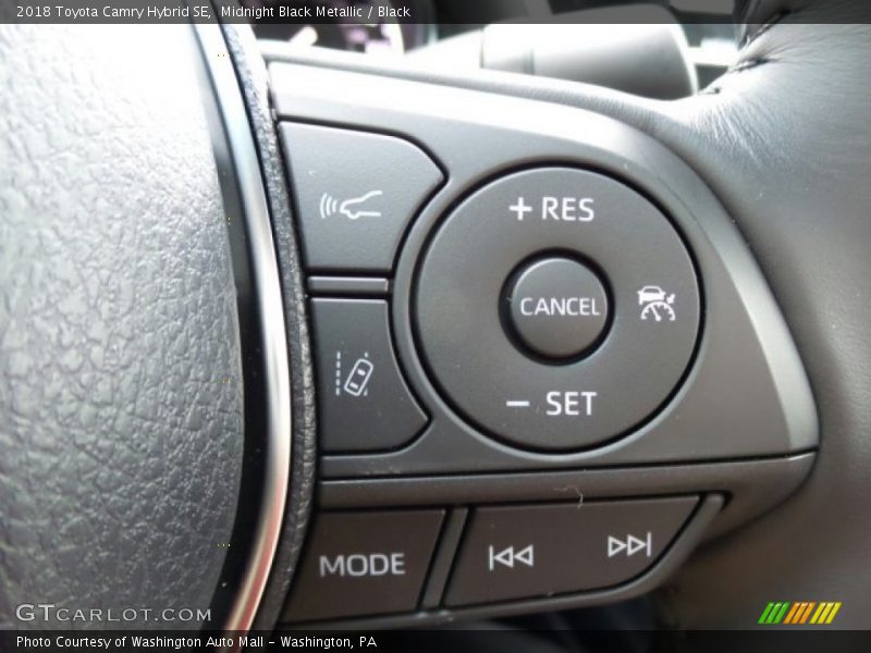 Controls of 2018 Camry Hybrid SE