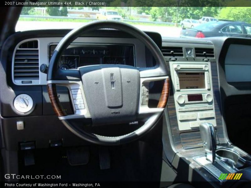Black / Charcoal 2007 Lincoln Navigator Ultimate 4x4