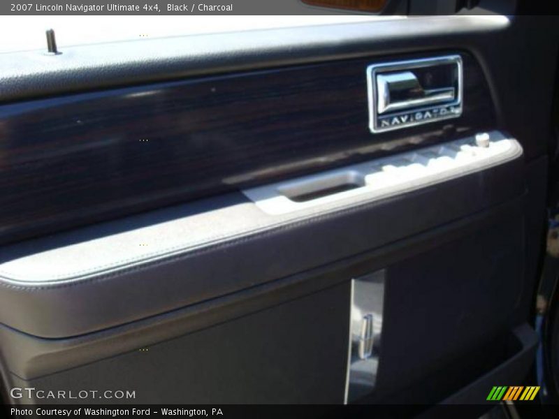 Black / Charcoal 2007 Lincoln Navigator Ultimate 4x4
