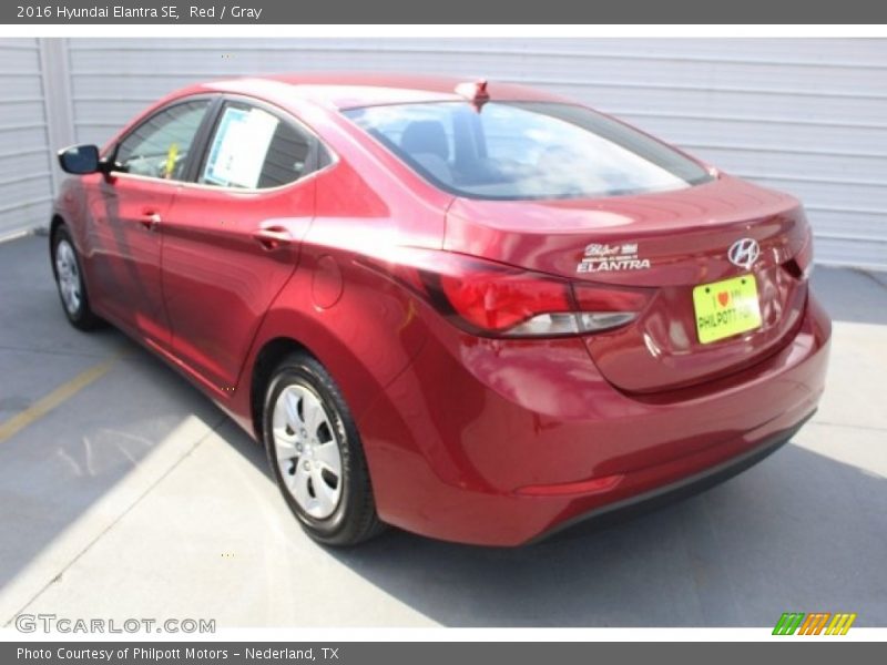 Red / Gray 2016 Hyundai Elantra SE