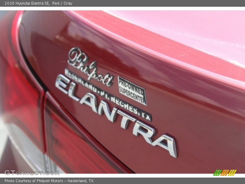 Red / Gray 2016 Hyundai Elantra SE