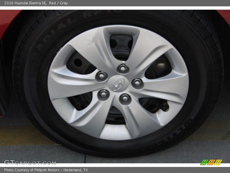Red / Gray 2016 Hyundai Elantra SE