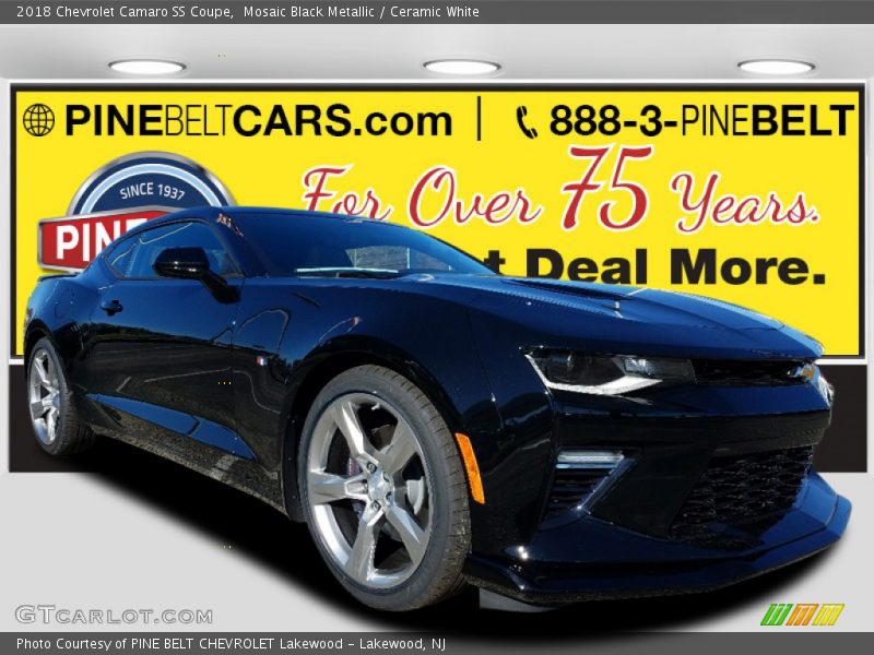 Mosaic Black Metallic / Ceramic White 2018 Chevrolet Camaro SS Coupe