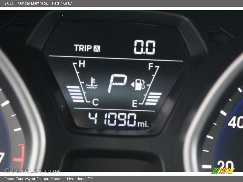 Red / Gray 2016 Hyundai Elantra SE