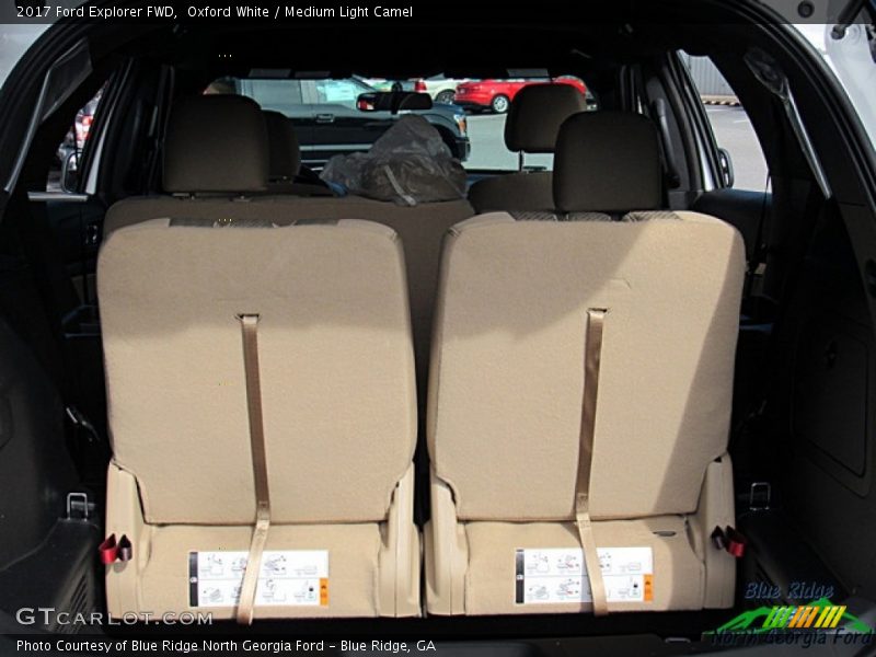 Oxford White / Medium Light Camel 2017 Ford Explorer FWD