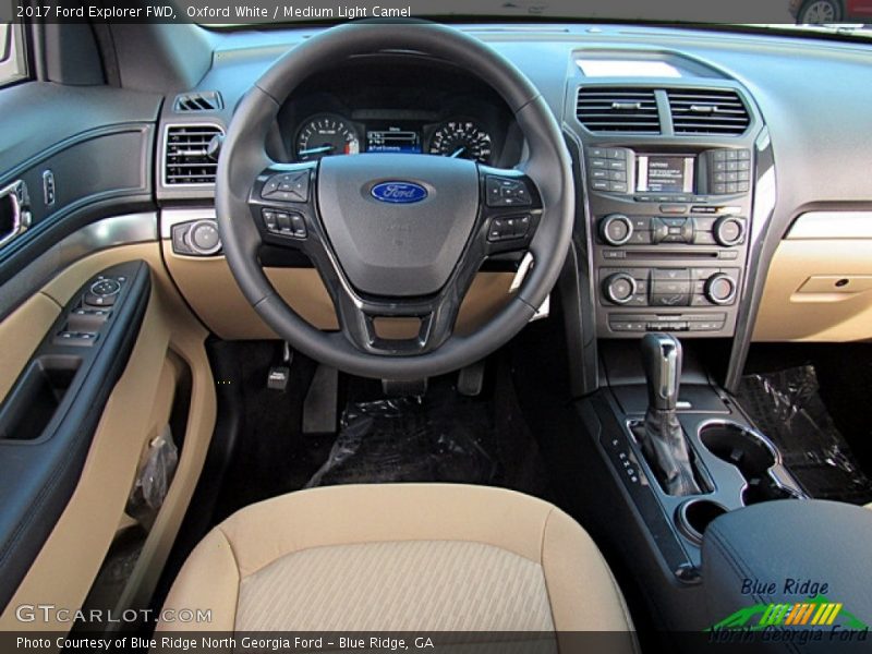 Oxford White / Medium Light Camel 2017 Ford Explorer FWD