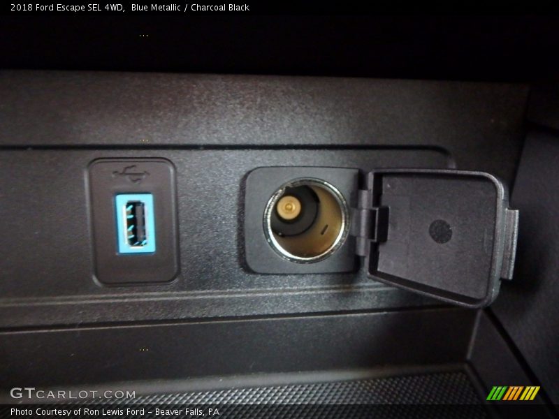 Blue Metallic / Charcoal Black 2018 Ford Escape SEL 4WD