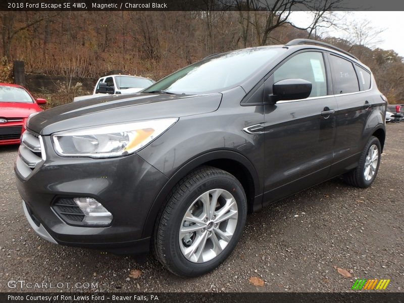 Magnetic / Charcoal Black 2018 Ford Escape SE 4WD