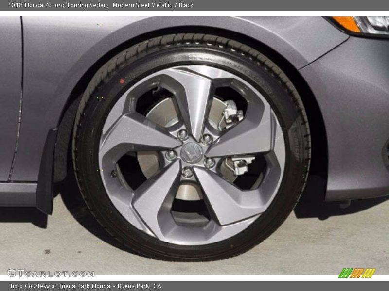 Modern Steel Metallic / Black 2018 Honda Accord Touring Sedan
