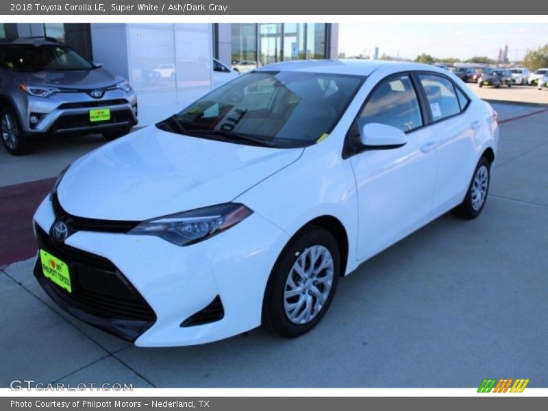 Super White / Ash/Dark Gray 2018 Toyota Corolla LE