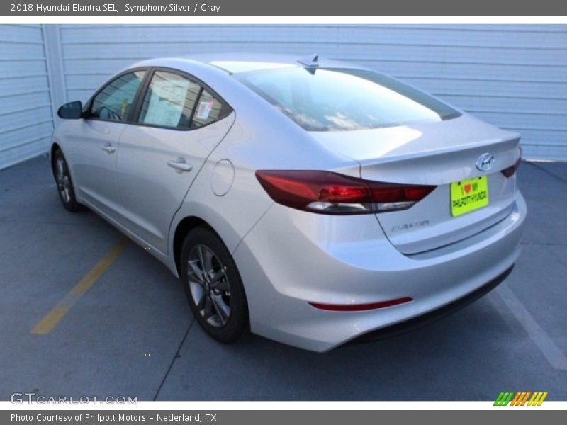 Symphony Silver / Gray 2018 Hyundai Elantra SEL