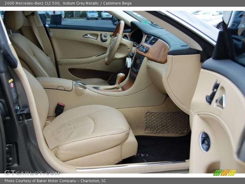 Indium Grey Metallic / Cashmere Beige 2006 Mercedes-Benz CLS 500