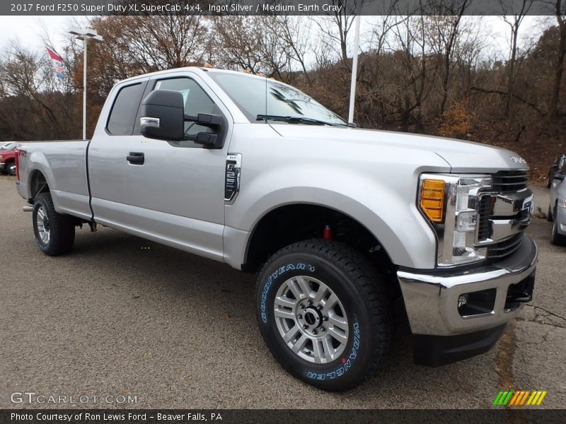 Ingot Silver / Medium Earth Gray 2017 Ford F250 Super Duty XL SuperCab 4x4