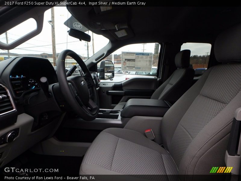 Ingot Silver / Medium Earth Gray 2017 Ford F250 Super Duty XL SuperCab 4x4