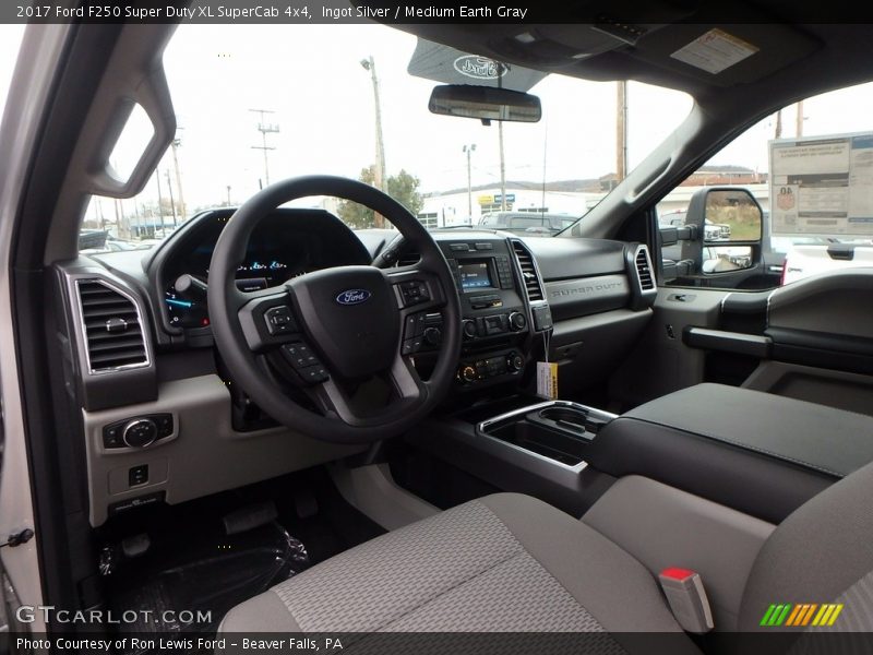 Ingot Silver / Medium Earth Gray 2017 Ford F250 Super Duty XL SuperCab 4x4