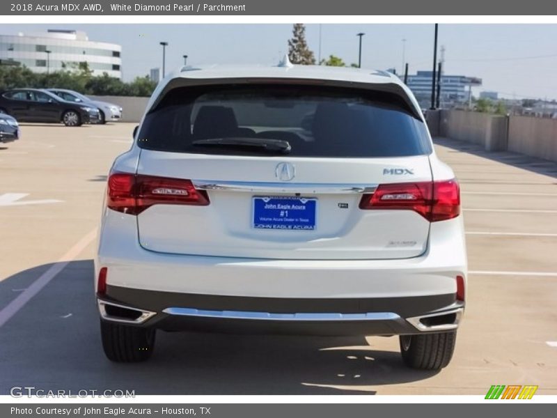 White Diamond Pearl / Parchment 2018 Acura MDX AWD