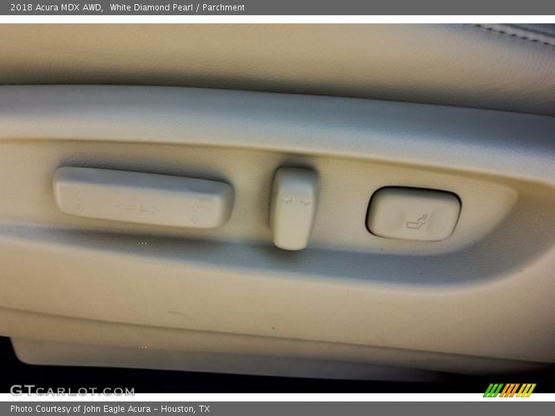 White Diamond Pearl / Parchment 2018 Acura MDX AWD