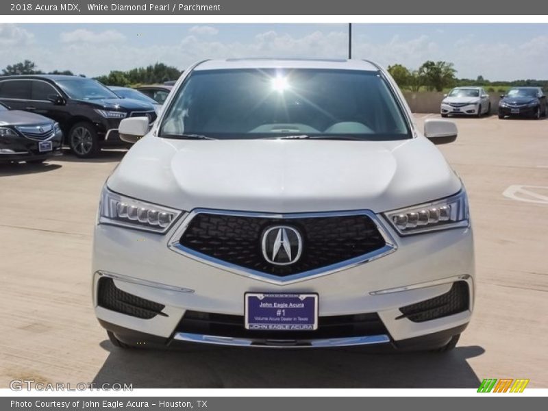 White Diamond Pearl / Parchment 2018 Acura MDX