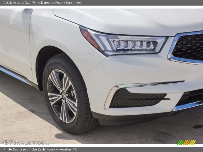 White Diamond Pearl / Parchment 2018 Acura MDX