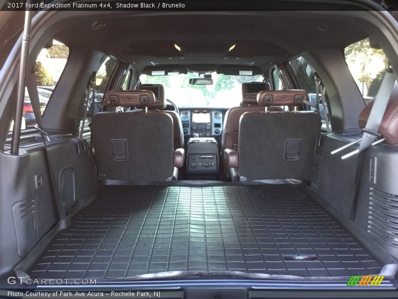  2017 Expedition Platinum 4x4 Trunk