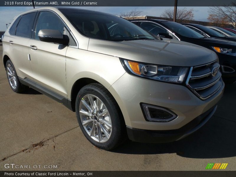 Front 3/4 View of 2018 Edge Titanium AWD