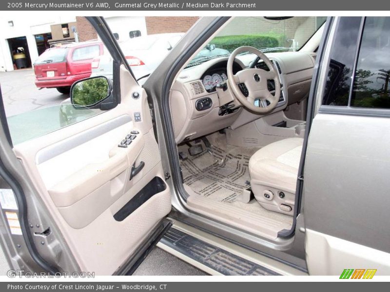 Gunmetal Grey Metallic / Medium Dark Parchment 2005 Mercury Mountaineer V6 AWD