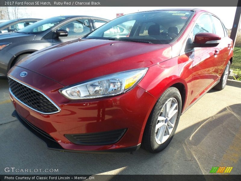 Ruby Red / Charcoal Black 2017 Ford Focus SE Hatch