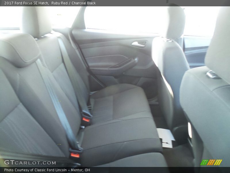 Ruby Red / Charcoal Black 2017 Ford Focus SE Hatch