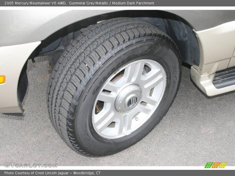 Gunmetal Grey Metallic / Medium Dark Parchment 2005 Mercury Mountaineer V6 AWD