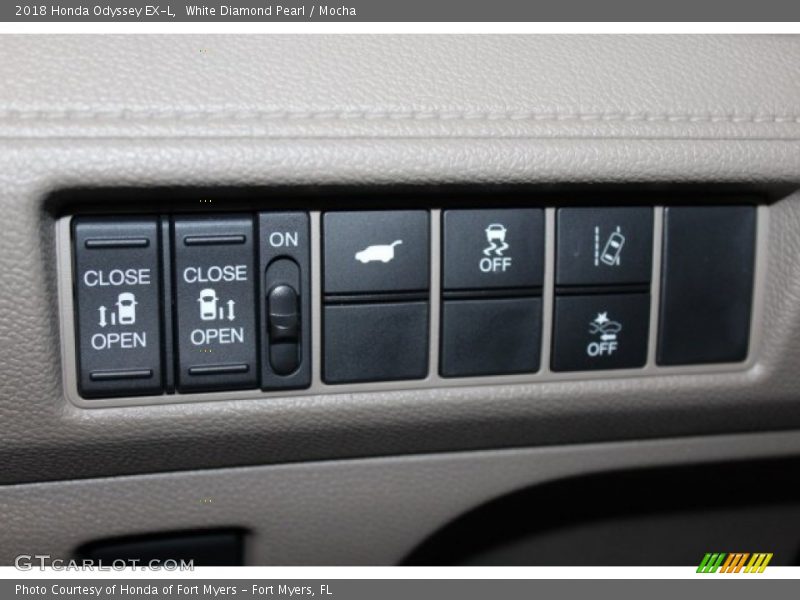 White Diamond Pearl / Mocha 2018 Honda Odyssey EX-L
