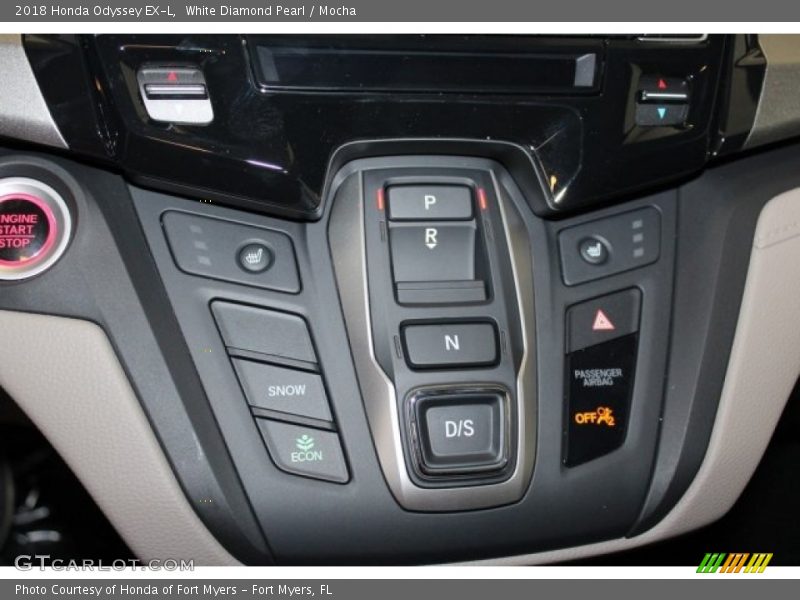 White Diamond Pearl / Mocha 2018 Honda Odyssey EX-L