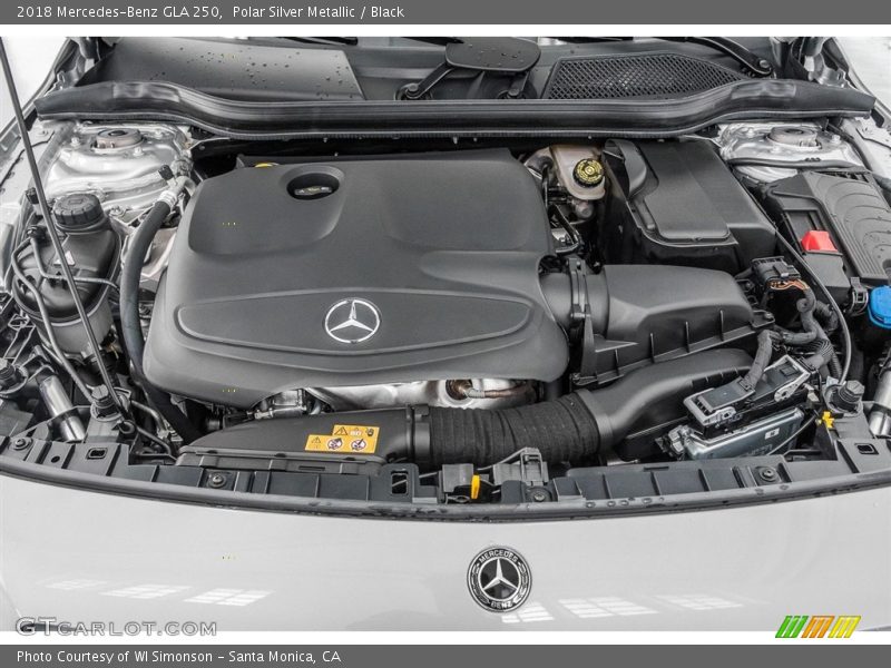 Polar Silver Metallic / Black 2018 Mercedes-Benz GLA 250