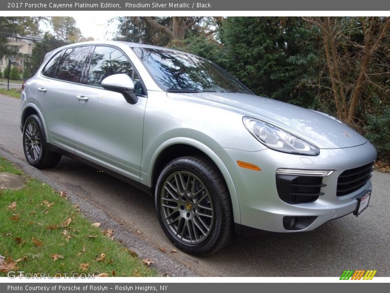 Rhodium Silver Metallic / Black 2017 Porsche Cayenne Platinum Edition