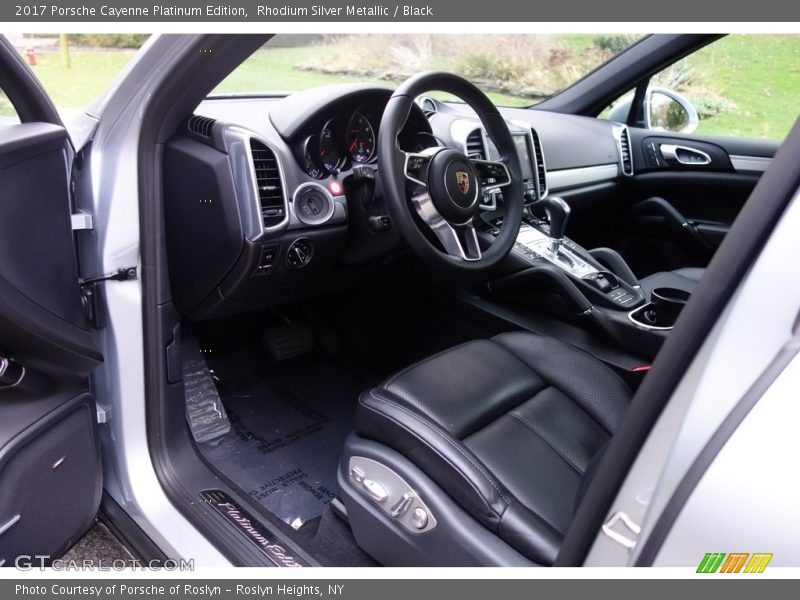 Rhodium Silver Metallic / Black 2017 Porsche Cayenne Platinum Edition