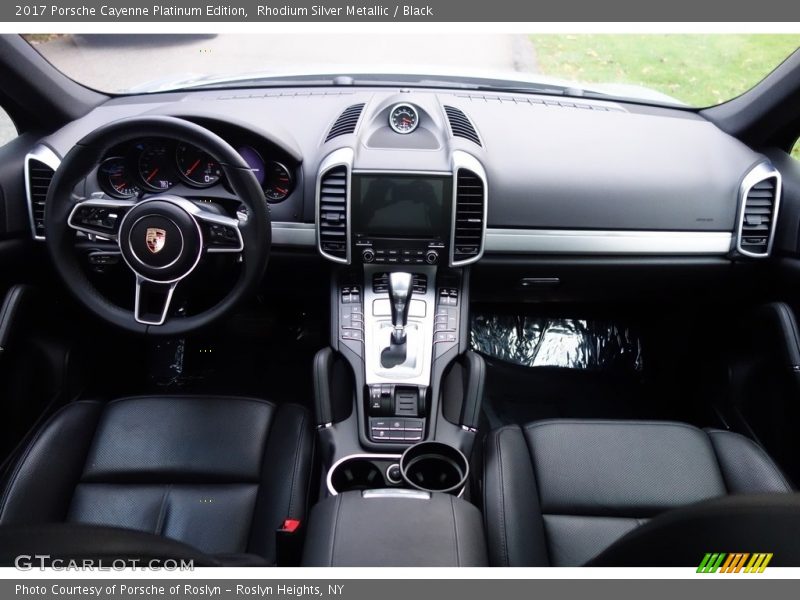 Rhodium Silver Metallic / Black 2017 Porsche Cayenne Platinum Edition