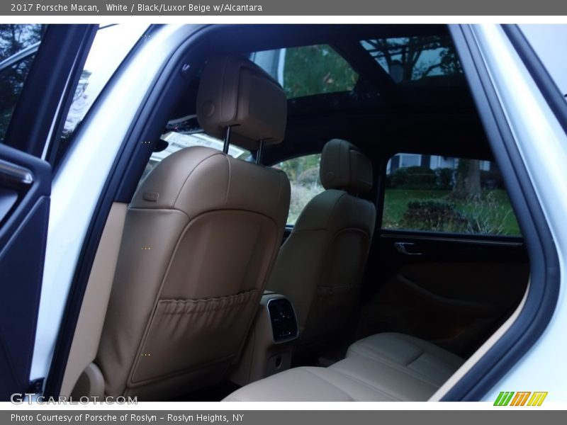 Rear Seat of 2017 Macan 