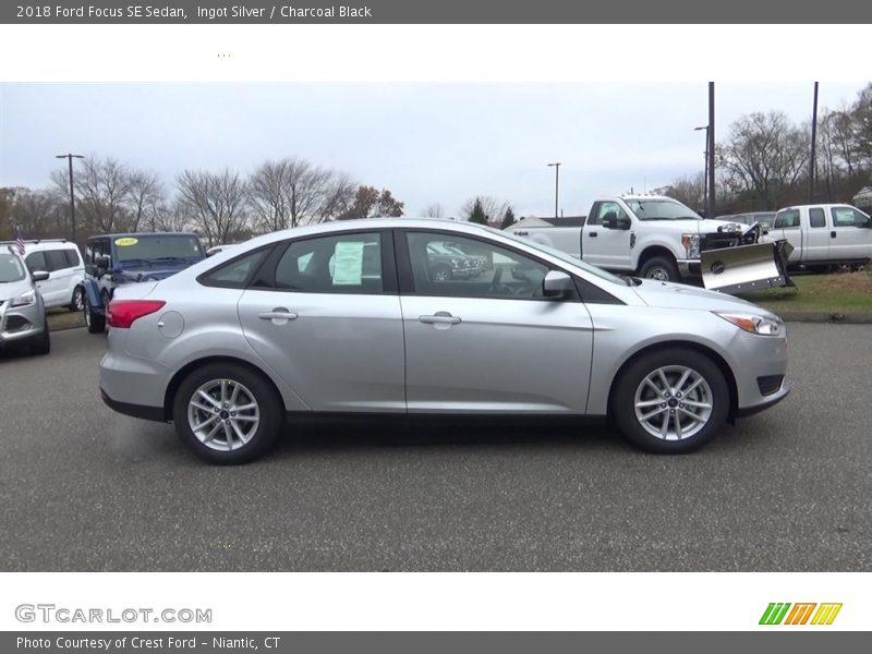 Ingot Silver / Charcoal Black 2018 Ford Focus SE Sedan