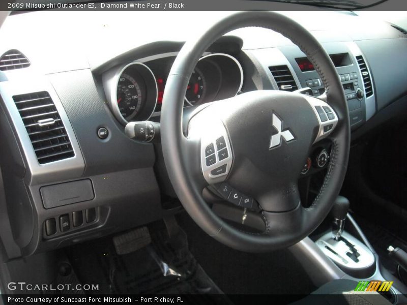 Diamond White Pearl / Black 2009 Mitsubishi Outlander ES