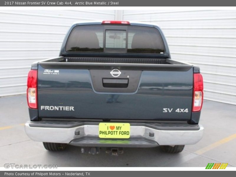Arctic Blue Metallic / Steel 2017 Nissan Frontier SV Crew Cab 4x4