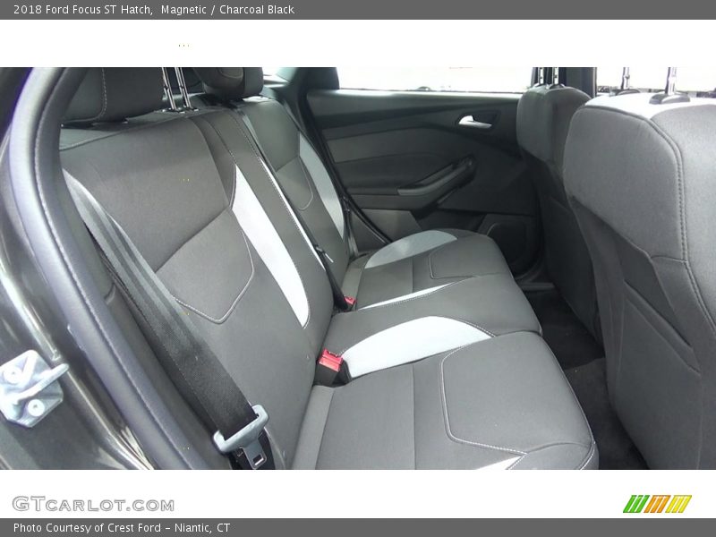 Magnetic / Charcoal Black 2018 Ford Focus ST Hatch