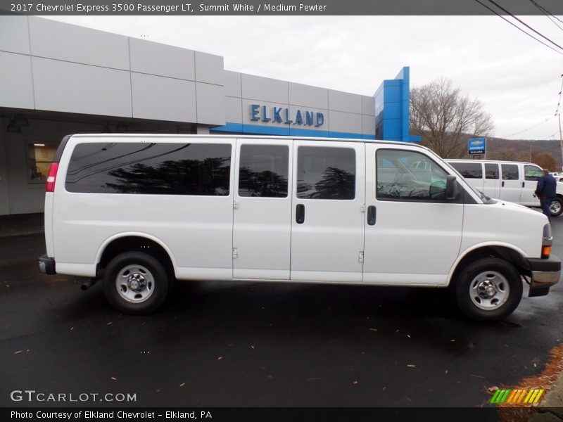 Summit White / Medium Pewter 2017 Chevrolet Express 3500 Passenger LT
