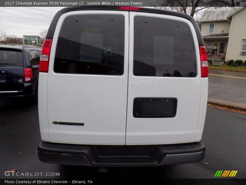 Summit White / Medium Pewter 2017 Chevrolet Express 3500 Passenger LT