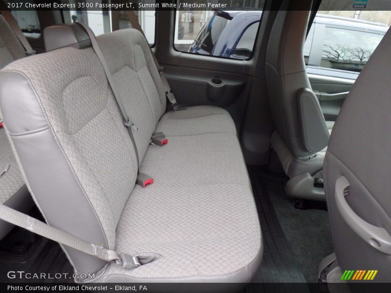 Summit White / Medium Pewter 2017 Chevrolet Express 3500 Passenger LT