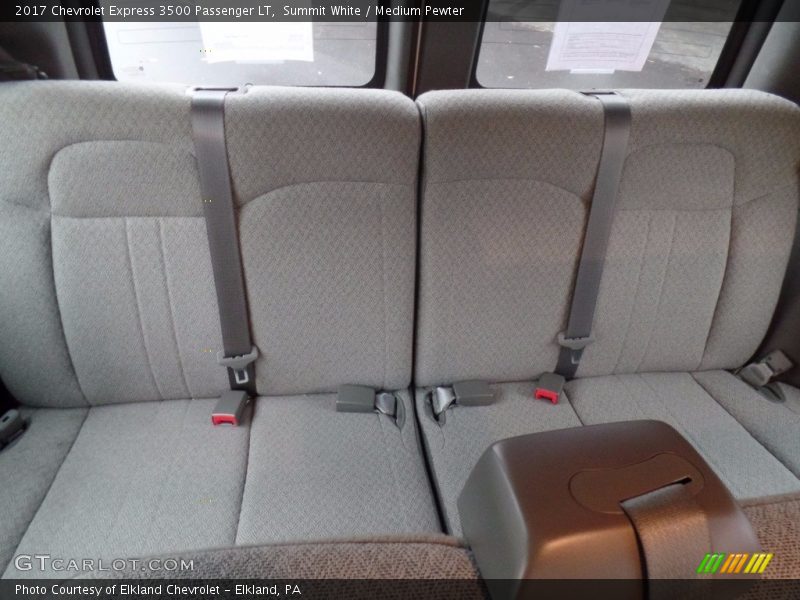 Summit White / Medium Pewter 2017 Chevrolet Express 3500 Passenger LT