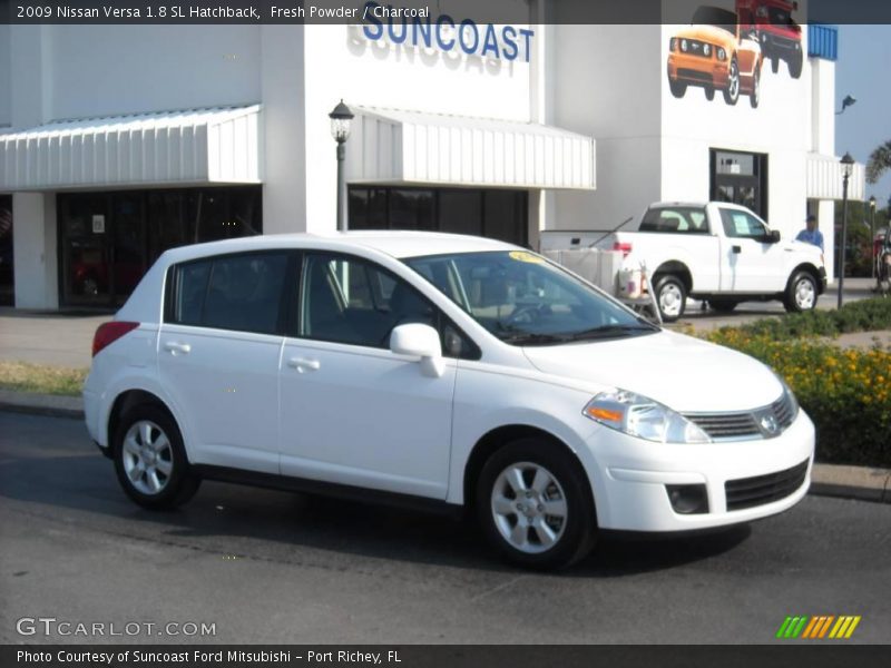 Fresh Powder / Charcoal 2009 Nissan Versa 1.8 SL Hatchback