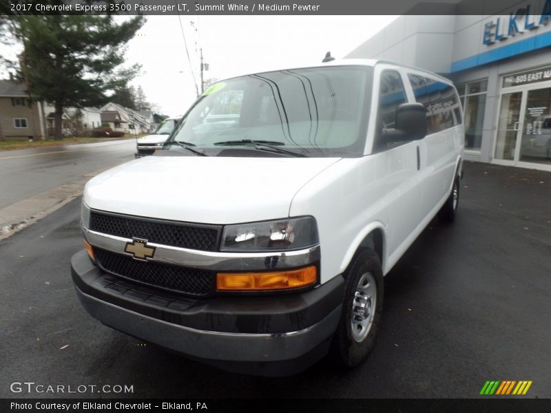 Summit White / Medium Pewter 2017 Chevrolet Express 3500 Passenger LT