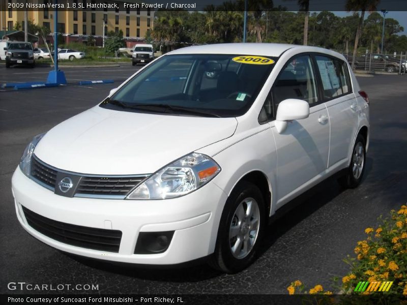 Fresh Powder / Charcoal 2009 Nissan Versa 1.8 SL Hatchback