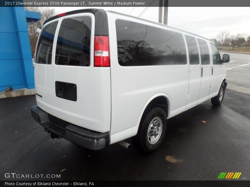 Summit White / Medium Pewter 2017 Chevrolet Express 3500 Passenger LT