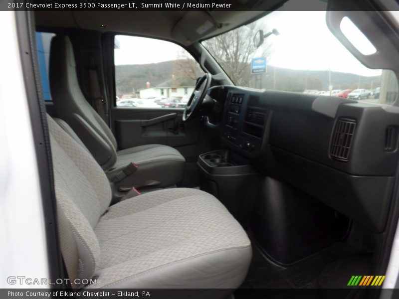 Summit White / Medium Pewter 2017 Chevrolet Express 3500 Passenger LT