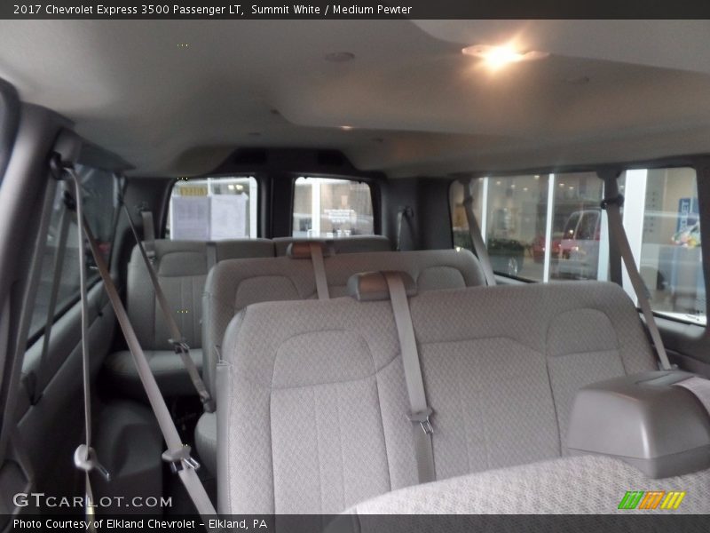 Summit White / Medium Pewter 2017 Chevrolet Express 3500 Passenger LT